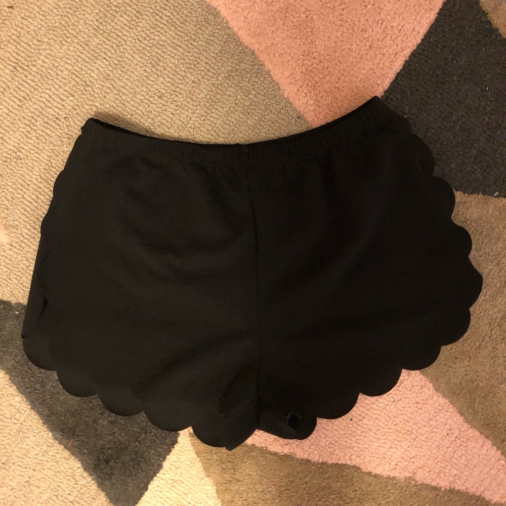 Black scallop shorts